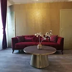- Chez Axelle