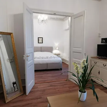- Chez Axelle *
