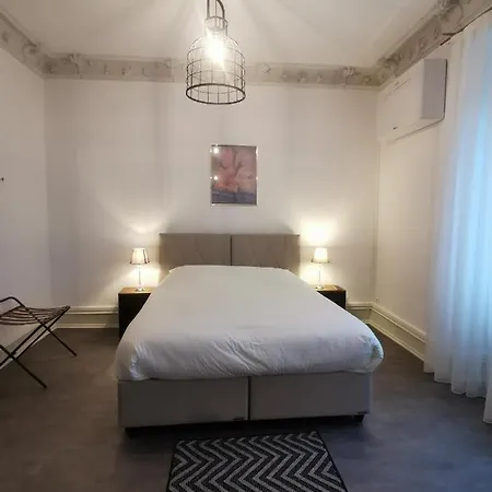 Апартаменти -